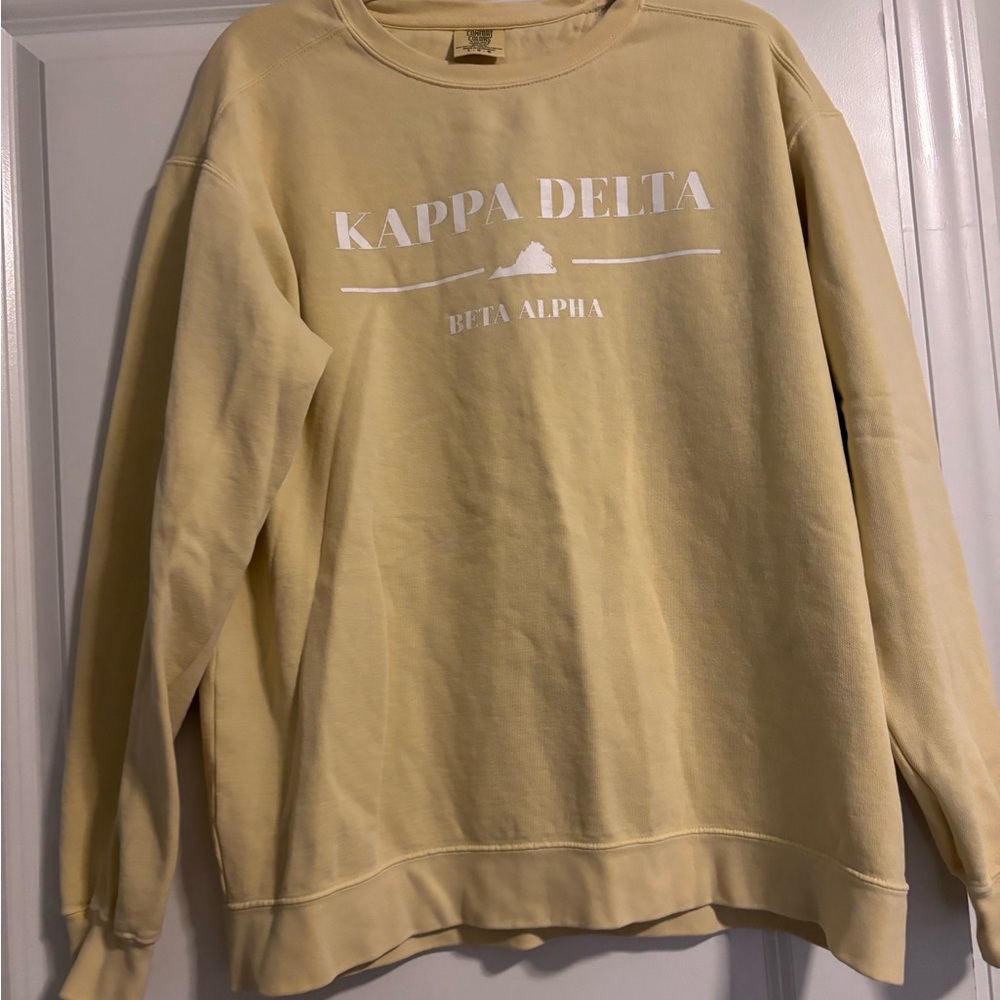Comfort Colors Men's Tan Crewneck Sweater